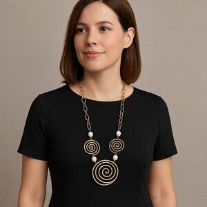 Vintage 70's Hammered Gold Spiral Chain Link Statement Necklace